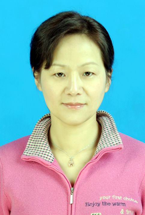 女,湖北汽车工业学院经济管理学院教授.
